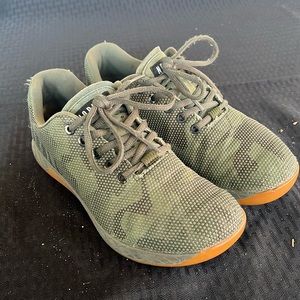 No Bull camo women trainers size 9